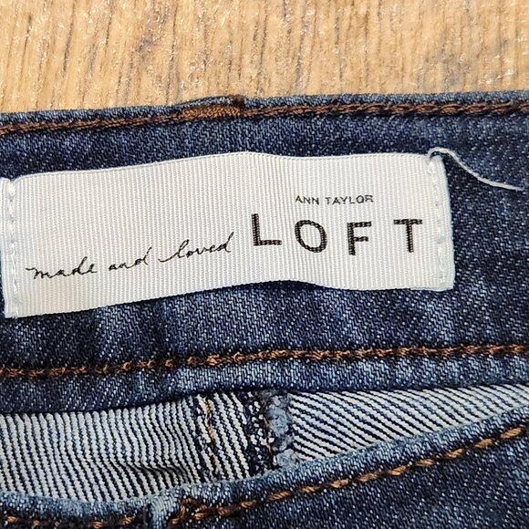 LOFT Women's Tapered Leg Jeans - Sz 10 - Picture 5 of 6